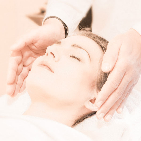 Healing Touch (HT) - Vitapraxis Patrizia Schüss - Heilpraktikerin und Kinesiologin